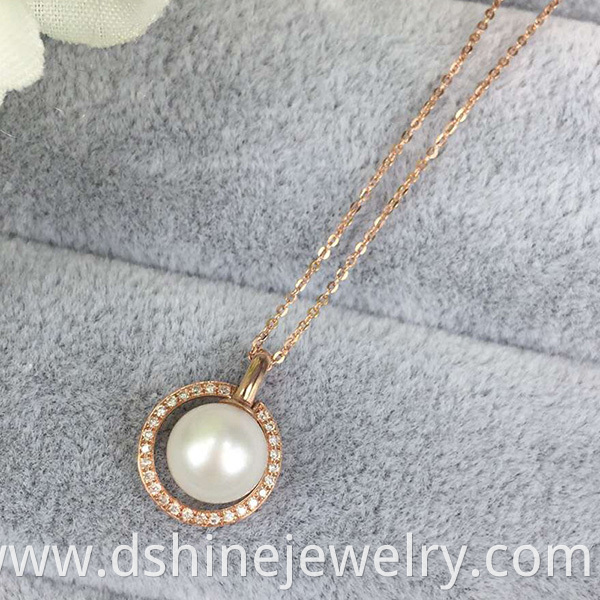 Chain Necklace With Pearl Pendnat